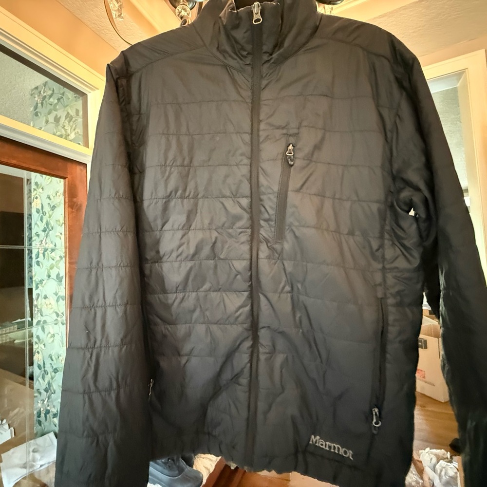 Marmot Black Puffer Jacket with Quilted Insulation